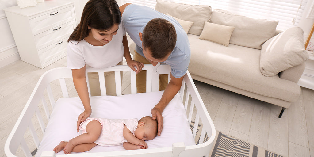 Making the Move: Tips for Transitioning Your Baby from a Bassinet to a Crib