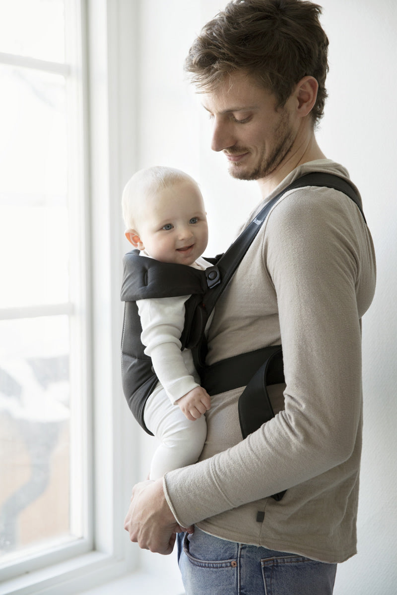 BabyBjörn Baby Carrier Mini Cotton, Black