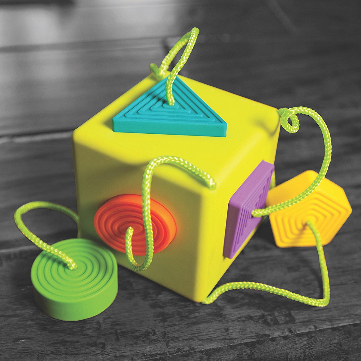 Fat Brain Toys Oombee Cube