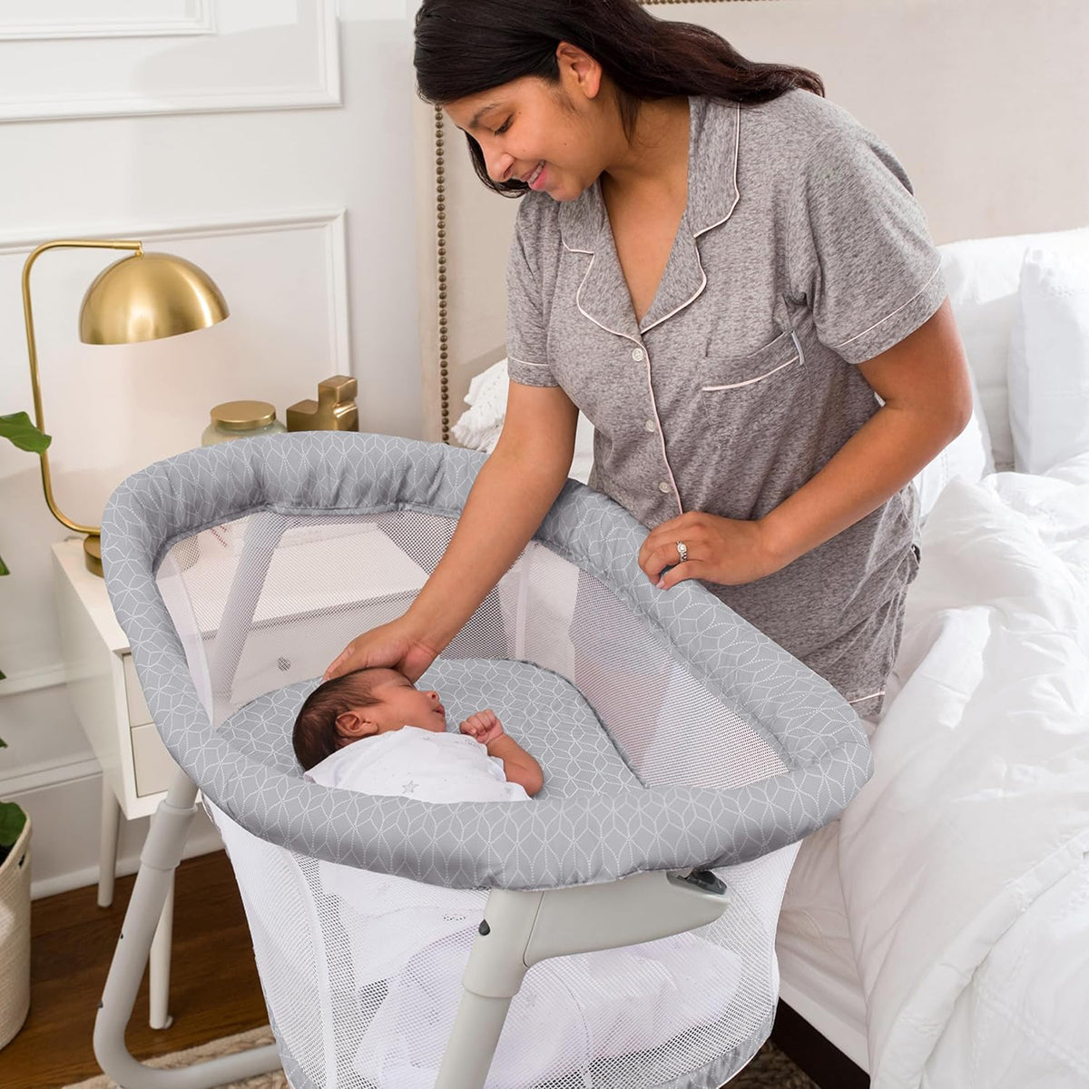 HALO Bassinest Flex Sleeper Portable Bassinet - Morning Mist