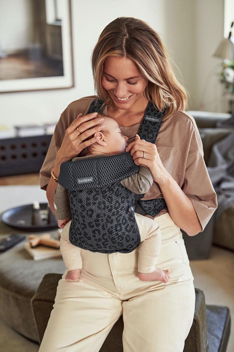 BabyBjorn Baby Carrier Mini, 3D Mesh - Anthracite Leopard