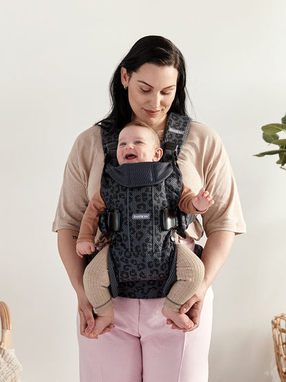 BabyBjörn Baby Carrier One Air 3D Mesh, Anthracite Leopard