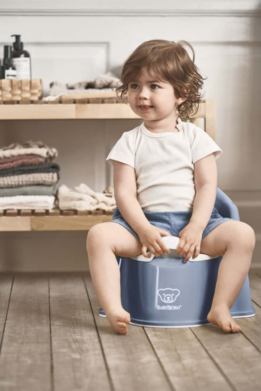 BabyBjorn Potty Chair - Deep Blue/White