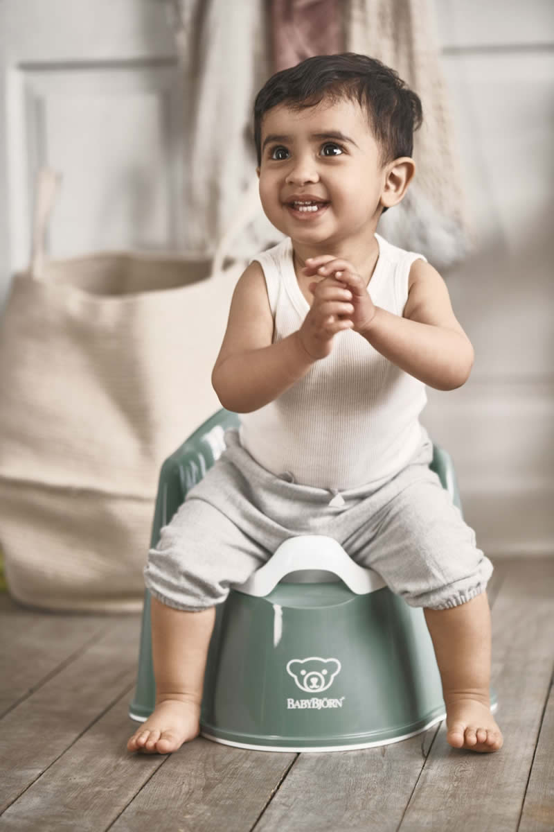 BabyBjorn Potty Chair - Deep Green/White