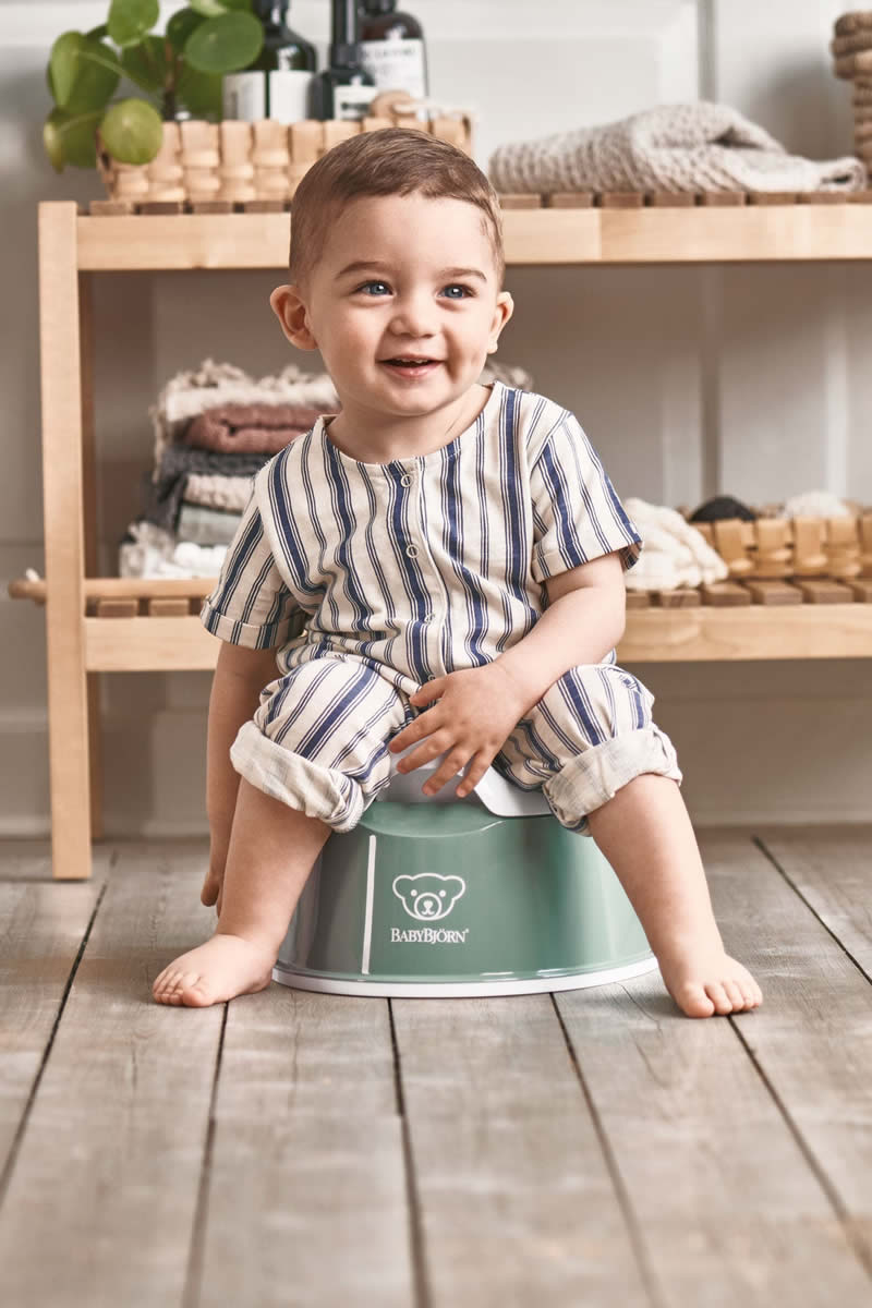 BabyBjorn Smart Potty - Deep Green/White