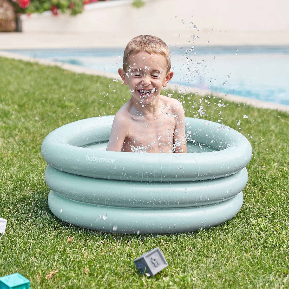 Babymoov Inflatable Bathtub and Kiddie Pool All In One