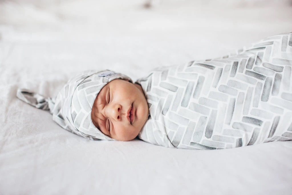 Copper Pearl Newborn Top Knot Hat - Alta