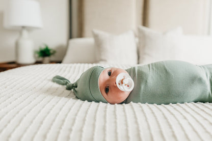 Copper Pearl Newborn Top Knot Hat - Briar