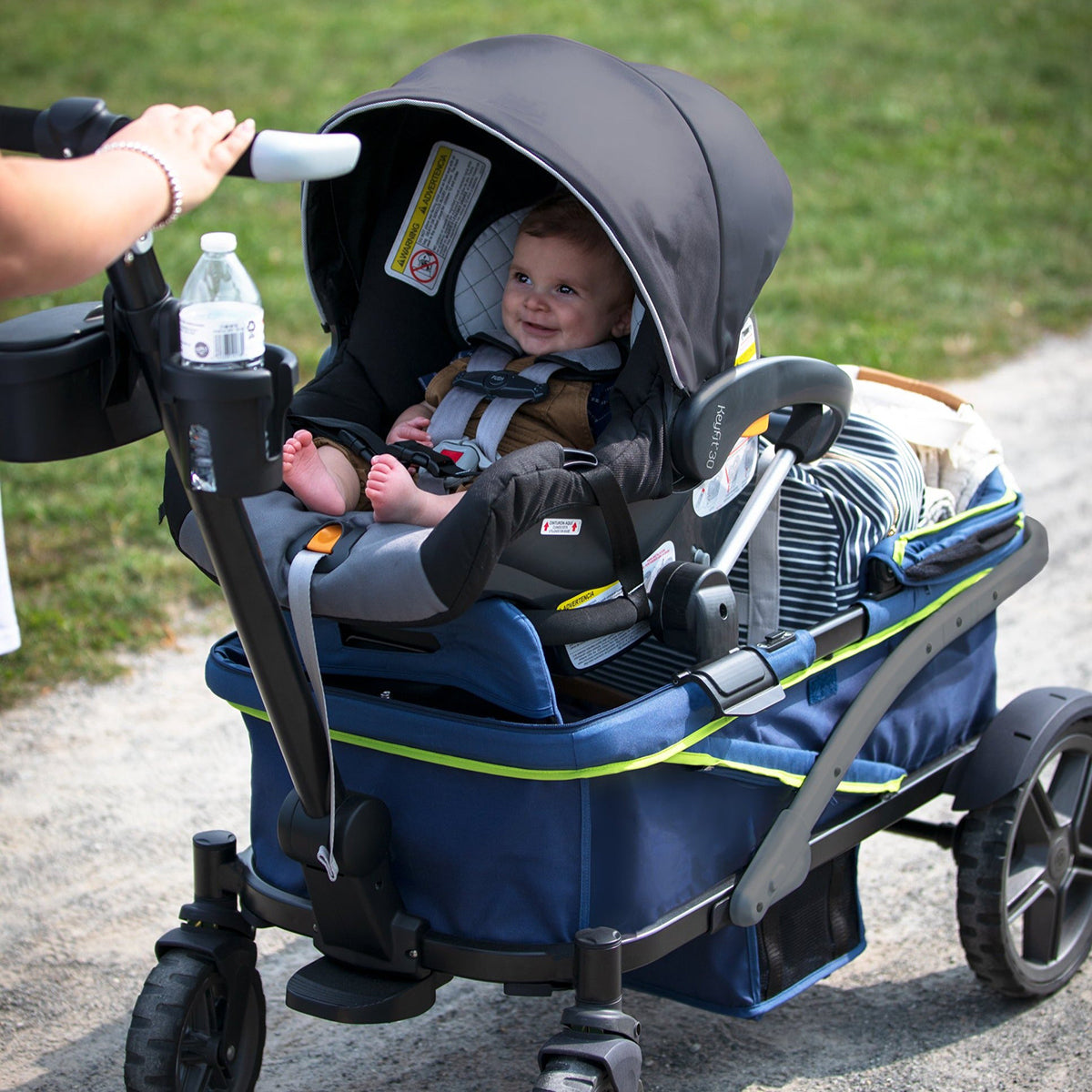 Gladly Family Anthem2 Infant Car Seat Adapter - Black