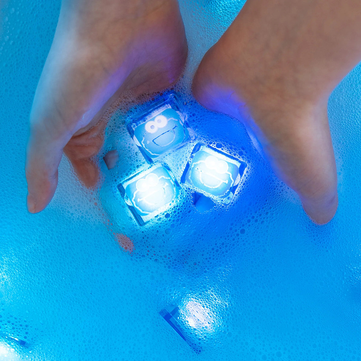 Glo Pals Light Up Cube Bath Toys - Cookie Monster