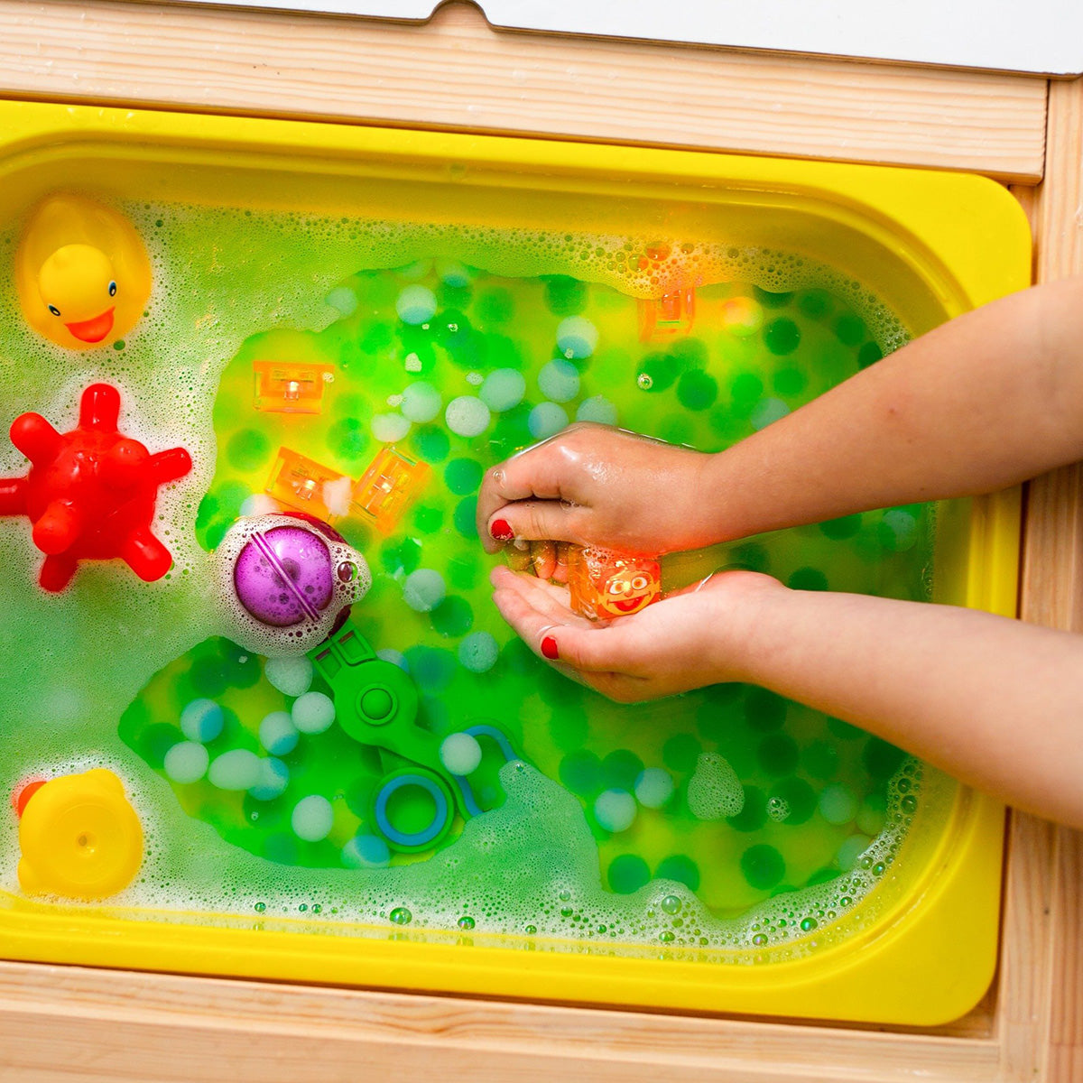 Glo Pals Light Up Cube Bath Toys - Julia