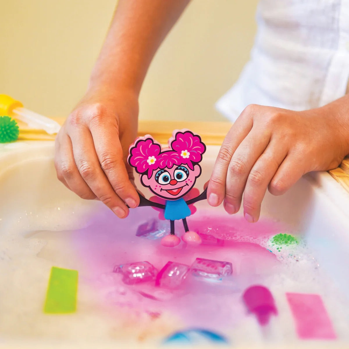 Glo Pals Light Up Sensory Bath Toy - Abby Cadabby