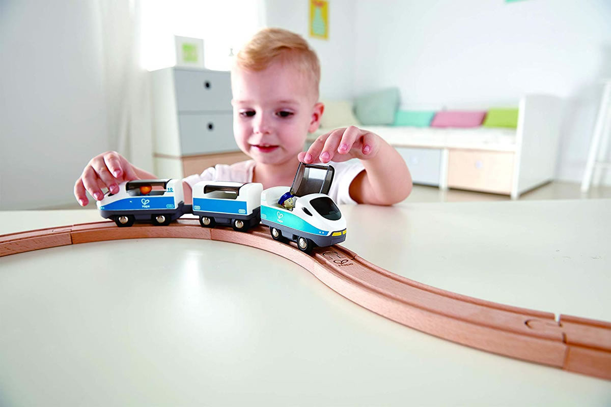 Hape Figure 8 Safety Train Railway Set