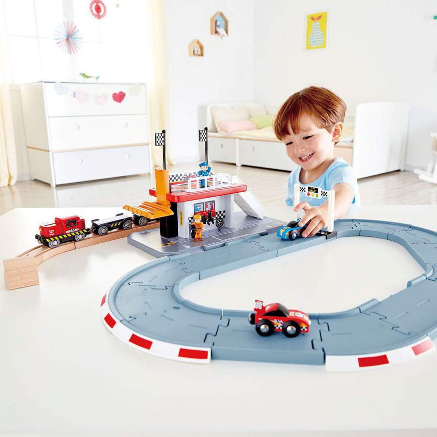 Hape Race Track Station