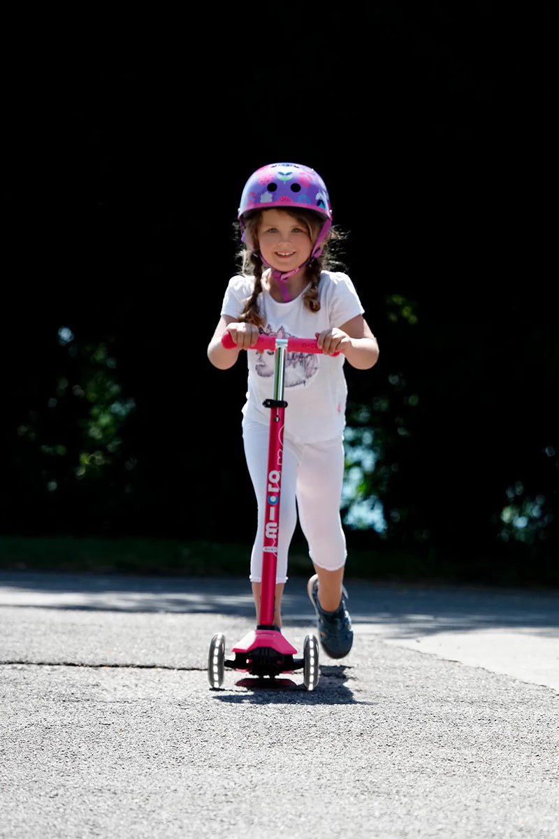 Micro Kickboard Maxi Deluxe LED Scooter (5-12 Years) - Pink