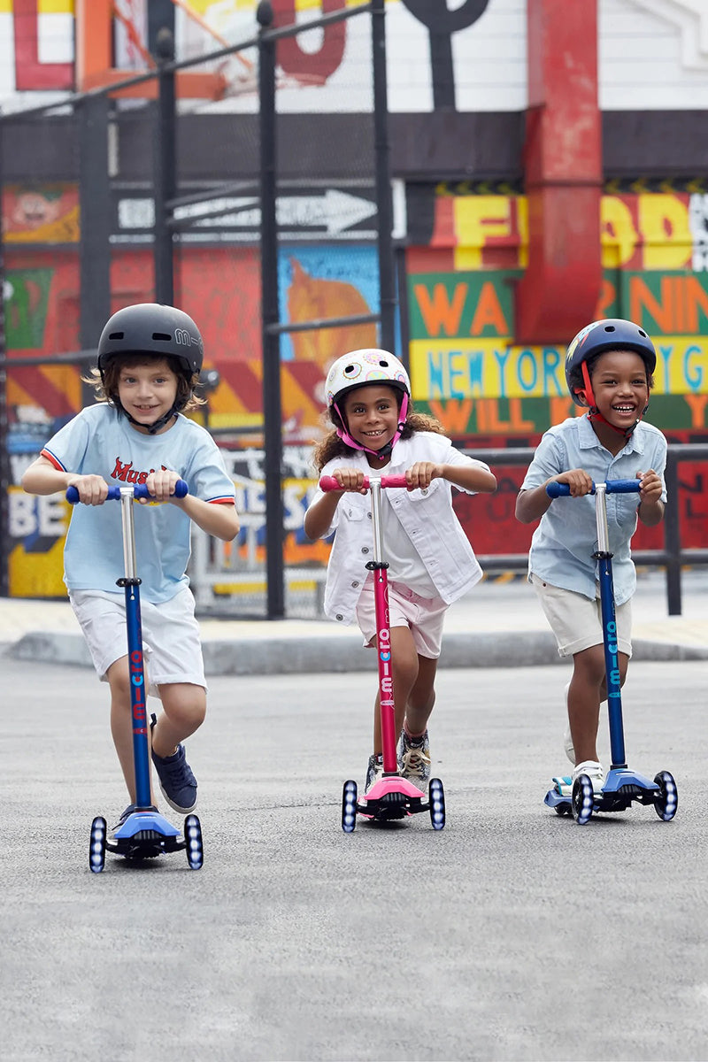 Micro Kickboard Maxi Deluxe LED Scooter (5-12 years) - Red