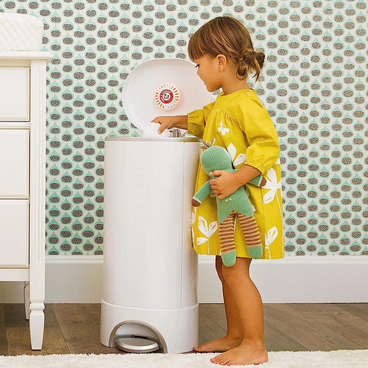 Munchkin STEP Diaper Pail