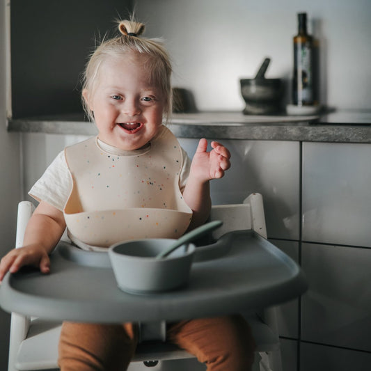 Mushie Silicone Feeding Spoon - Dried Thyme / Natural