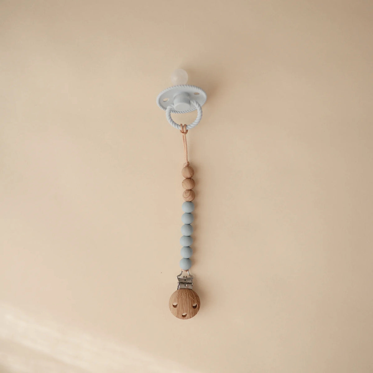 Mushie Silicone Pacifier Clip Eva - Cloud