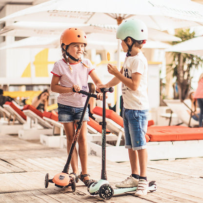 Scoot & Ride HighwayKick3 LED Scooter - Peach