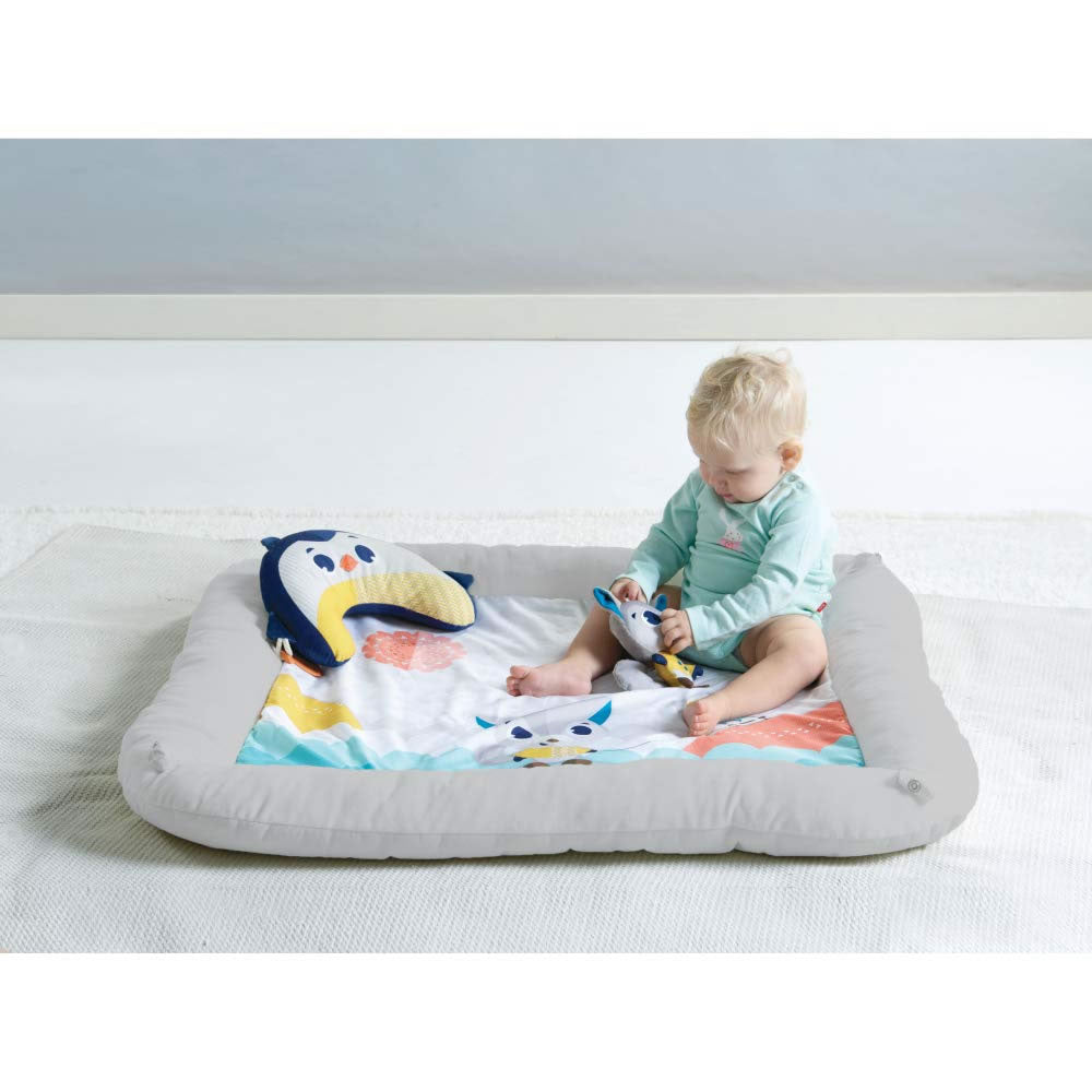 Tiny Love Polar Wonders Plush Gymini Activity Mat