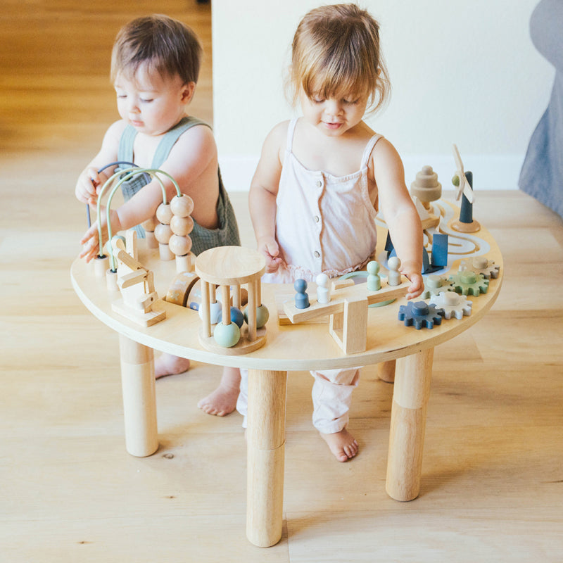 Wonder & Wise Hi- Lo Activity Table