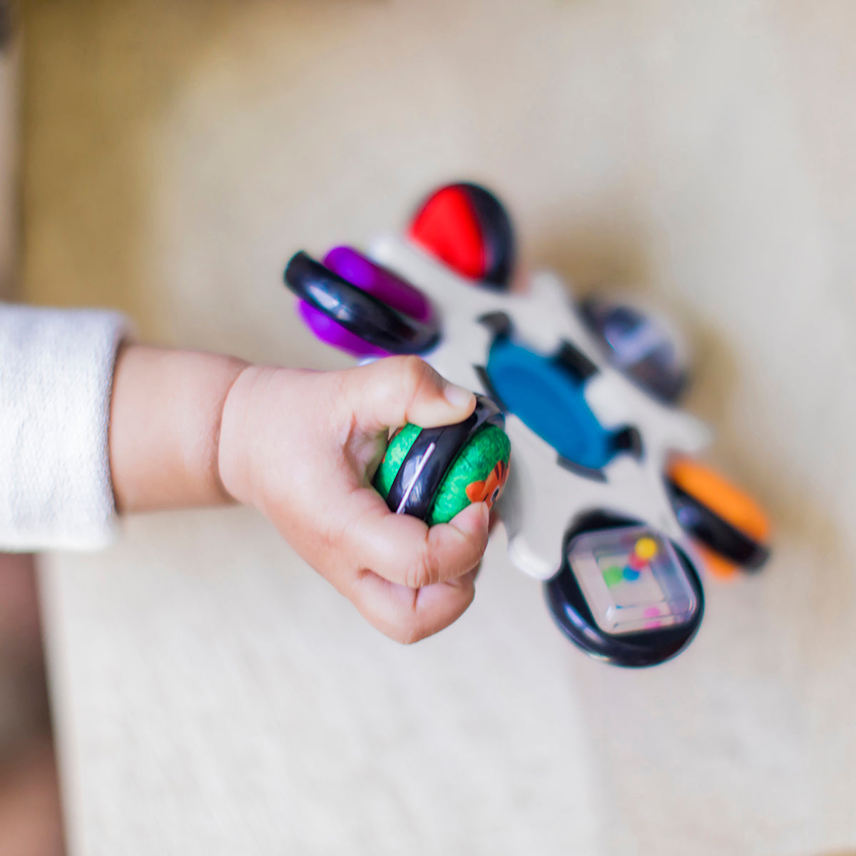 Kids2 Baby Einstein Curiosity Clutch Twist & Pop Rattle Teether Infant Toy