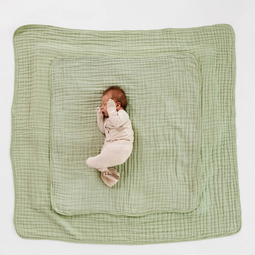 Lou Lou & Company Cloud Muslin Quilt - Sage, Small