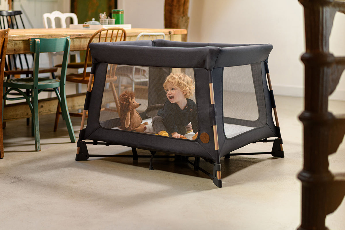 Maxi-Cosi Swift Play Yard - Essential Graphite