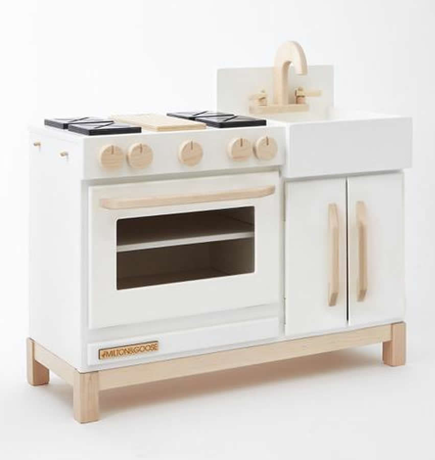 Milton & Goose Essential Play Kitchen - White