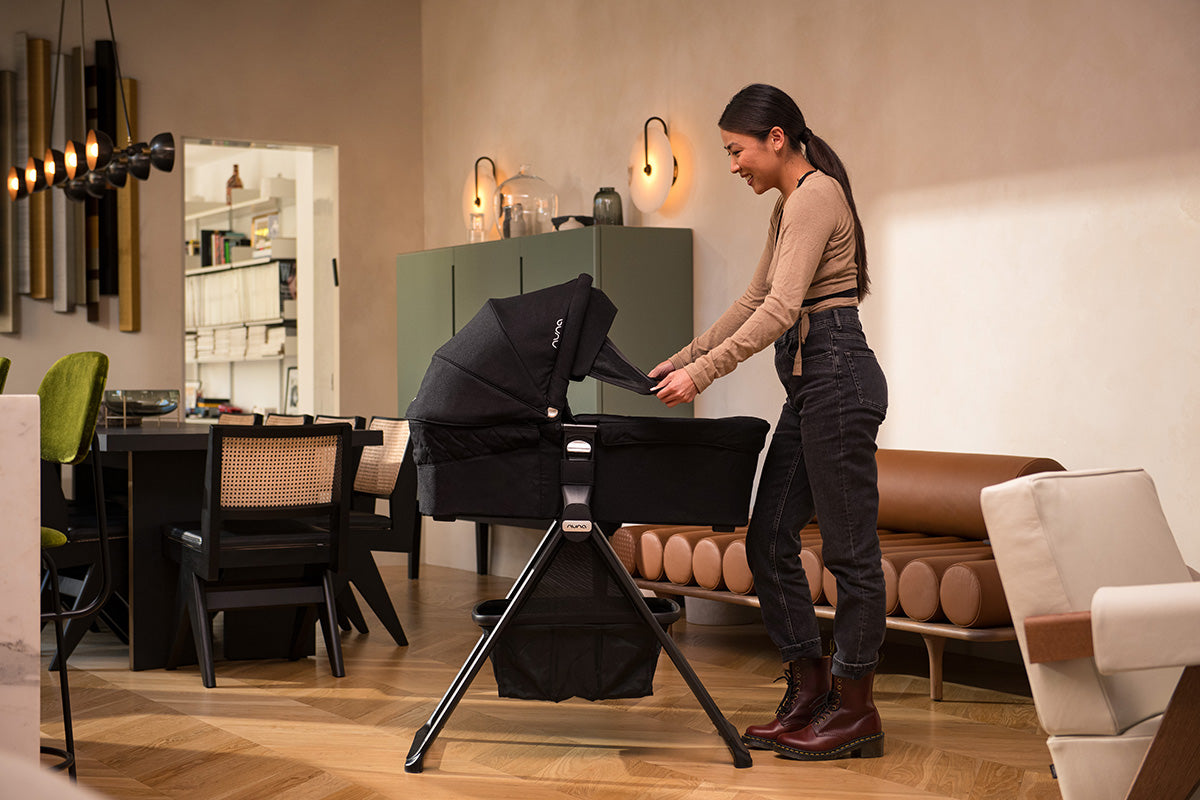 Nuna MIXX Series Bassinet + Stand - Caviar