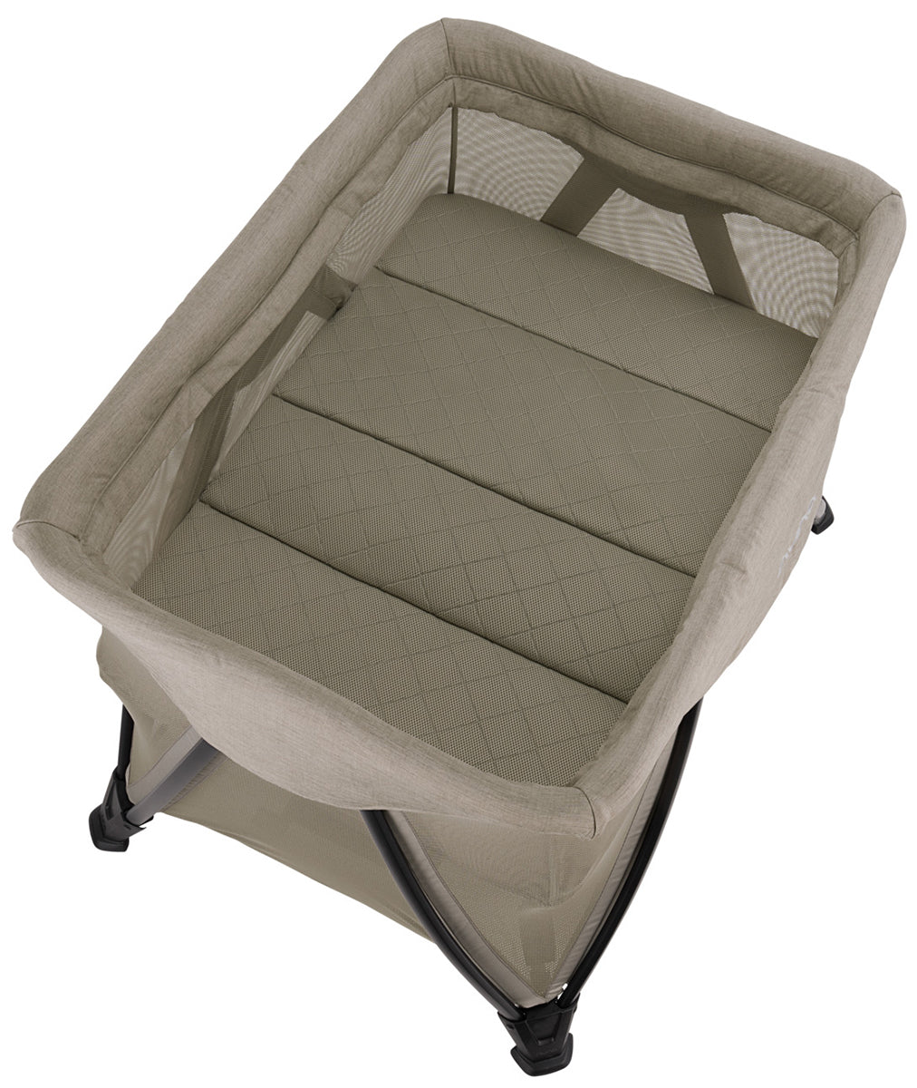 Nuna SENA Aire Playard with Zip-Off Bassinet - Hazelwood