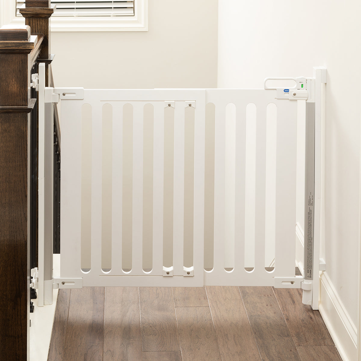 Qdos Spectrum - Hardware Mount Gate - White