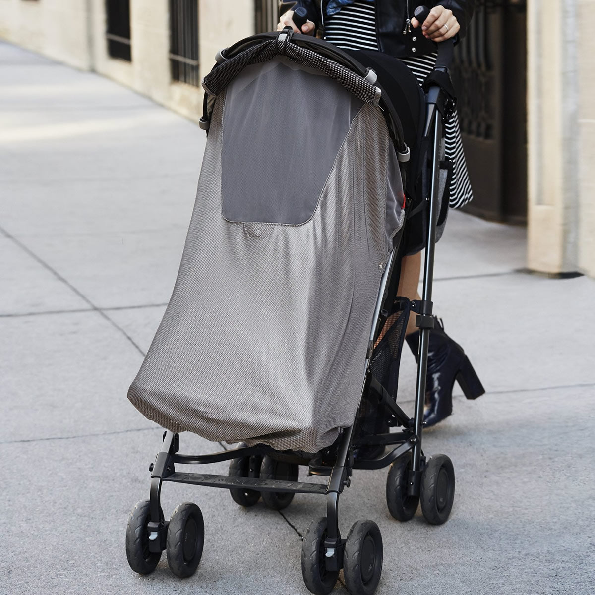 Skip Hop Stroller Sun and Sleep Shade - Silver