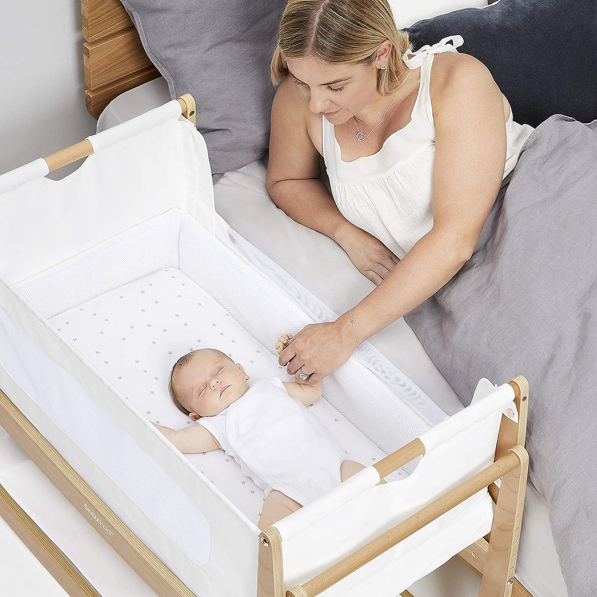 Snuz SnuzPod4 Bedside Crib - Natural