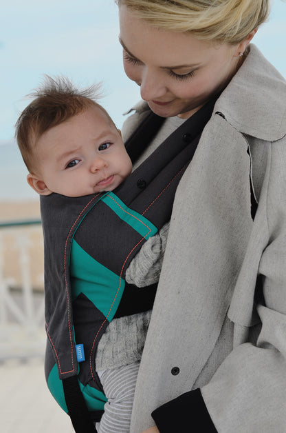 We Made Me Venture 2 in 1 Baby Carrier - Bubblegum Grey Black Zigzag